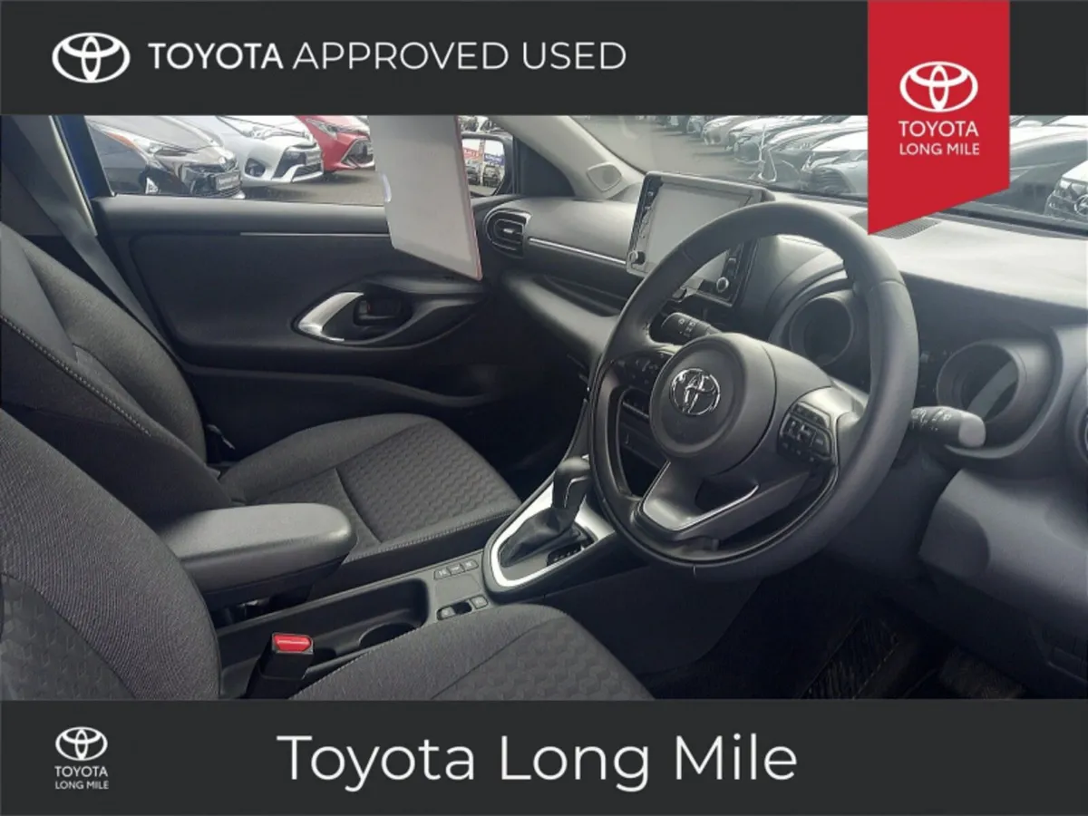 Toyota Yaris 1.5 Hybrid Luna Sport 5dr - Image 4