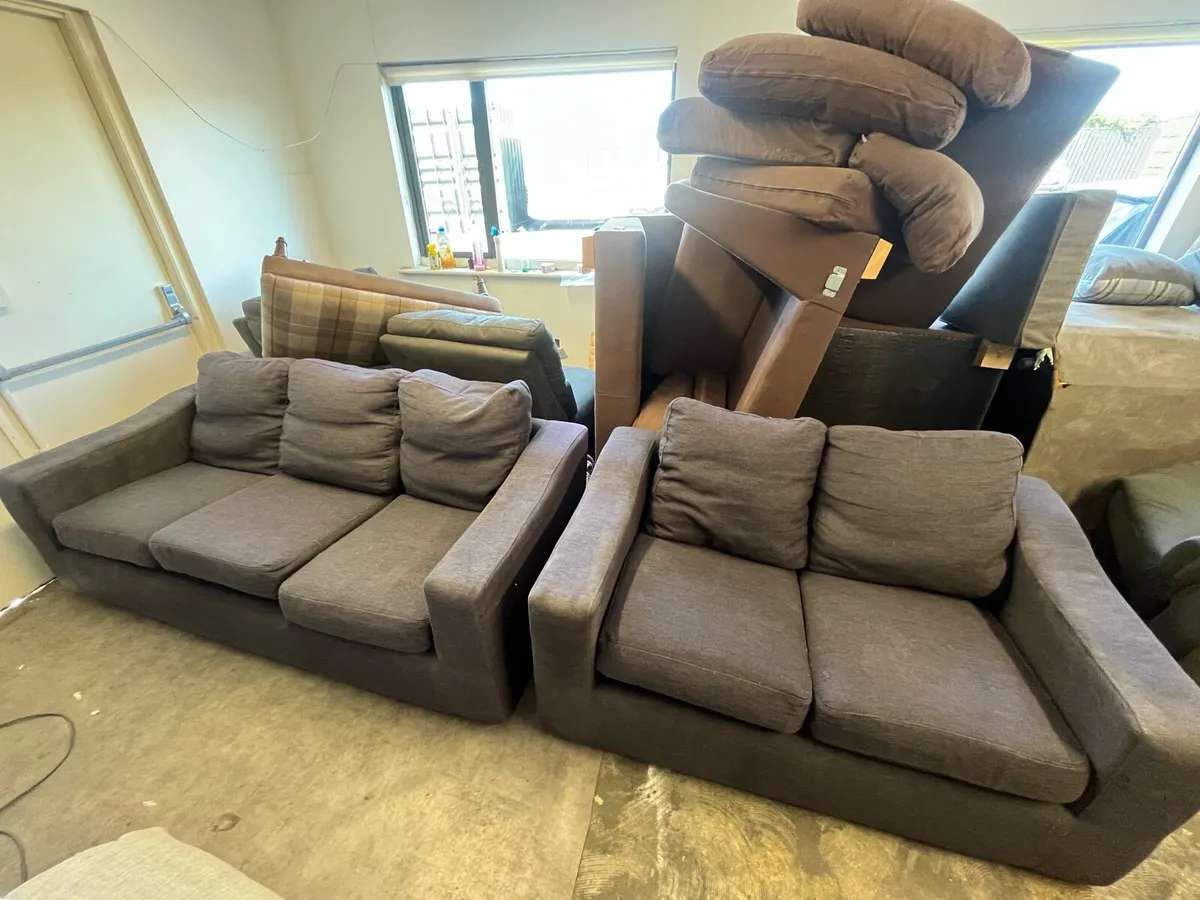 Grey sofa set 3+2 seater set delivery available - Image 1
