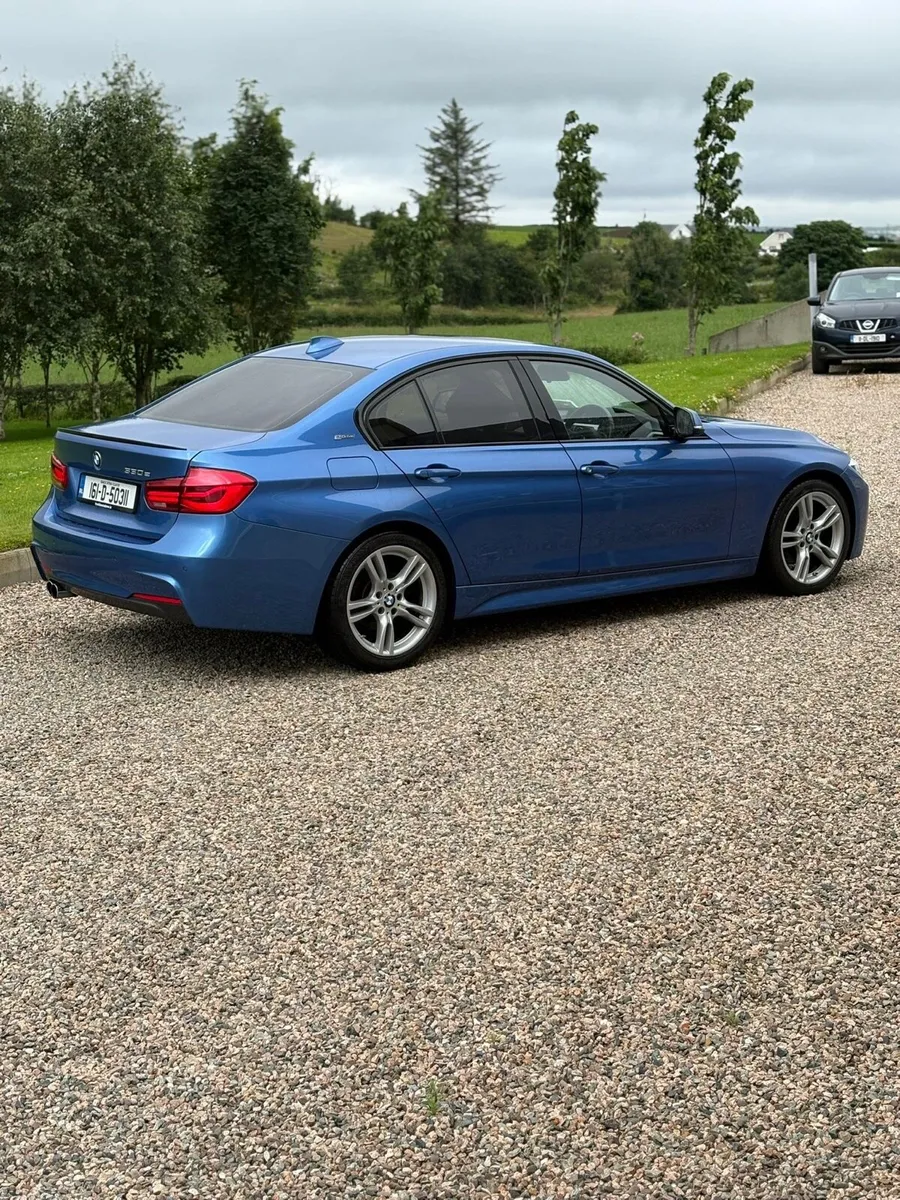 BMW 330e M-Sport - Image 2