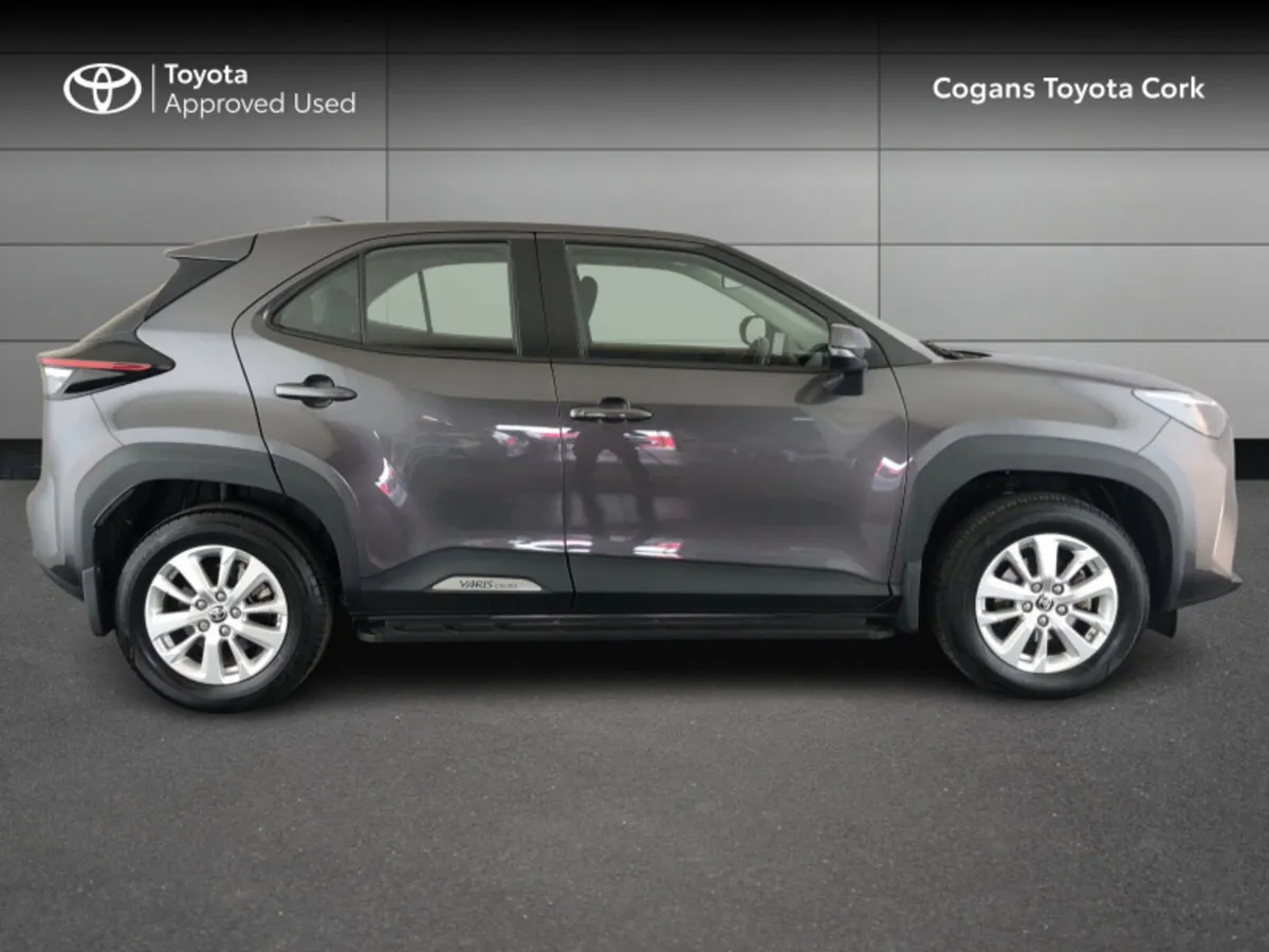 Toyota Yaris Cross Luna - Image 3