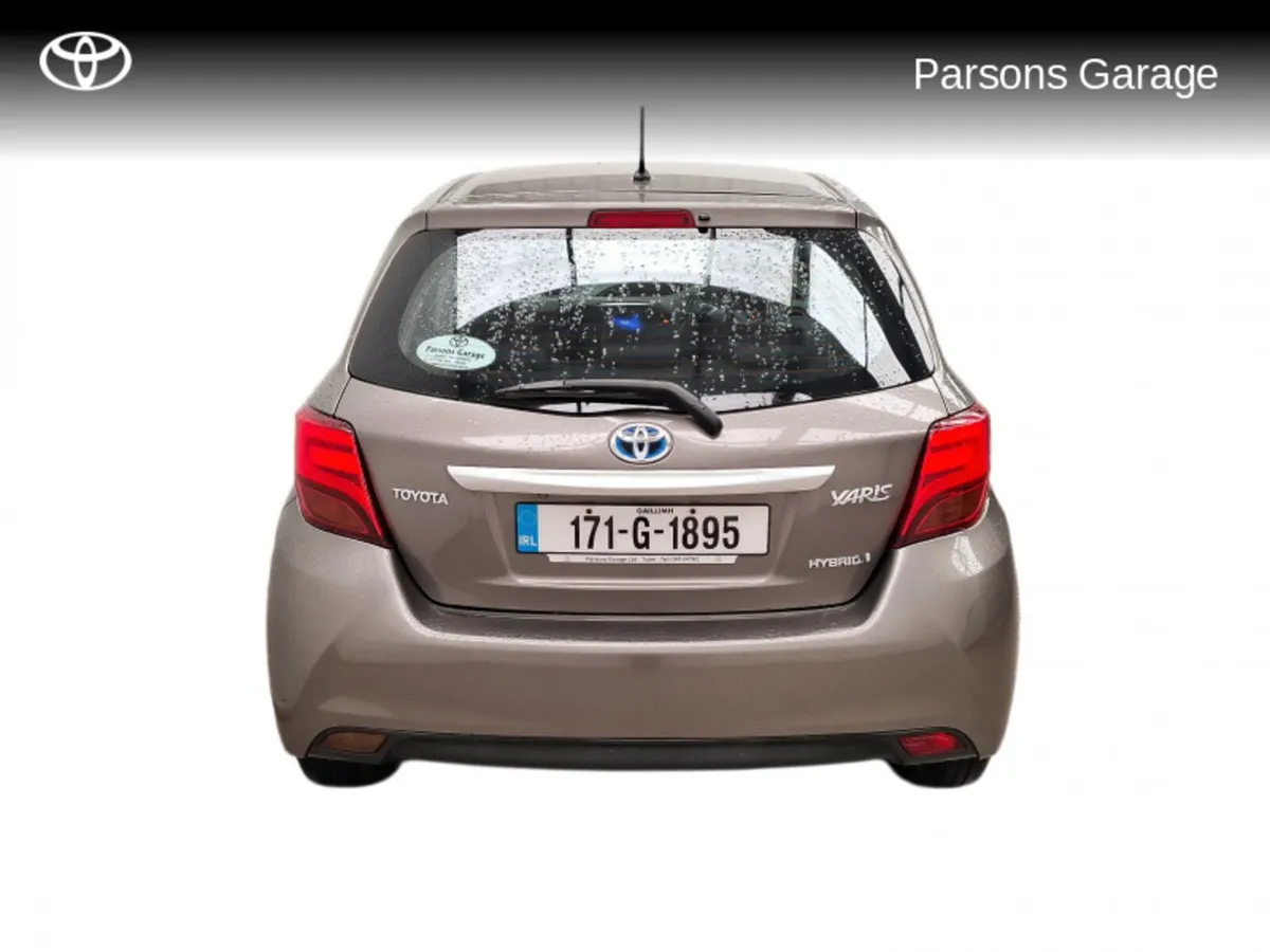 Toyota Yaris YARIS HYBRID LUXURY MC - Image 4