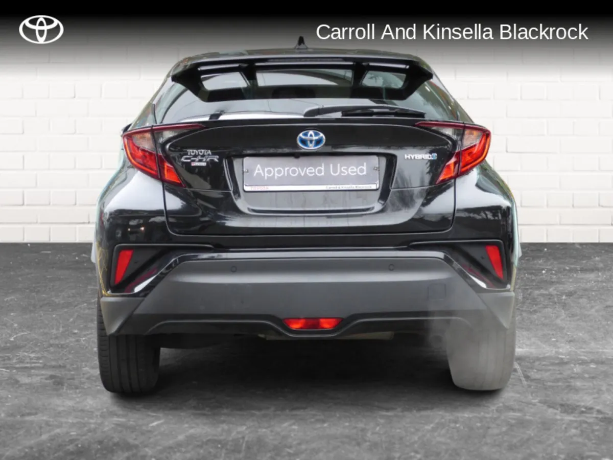 Toyota C-HR Hybrid Sport - Image 4