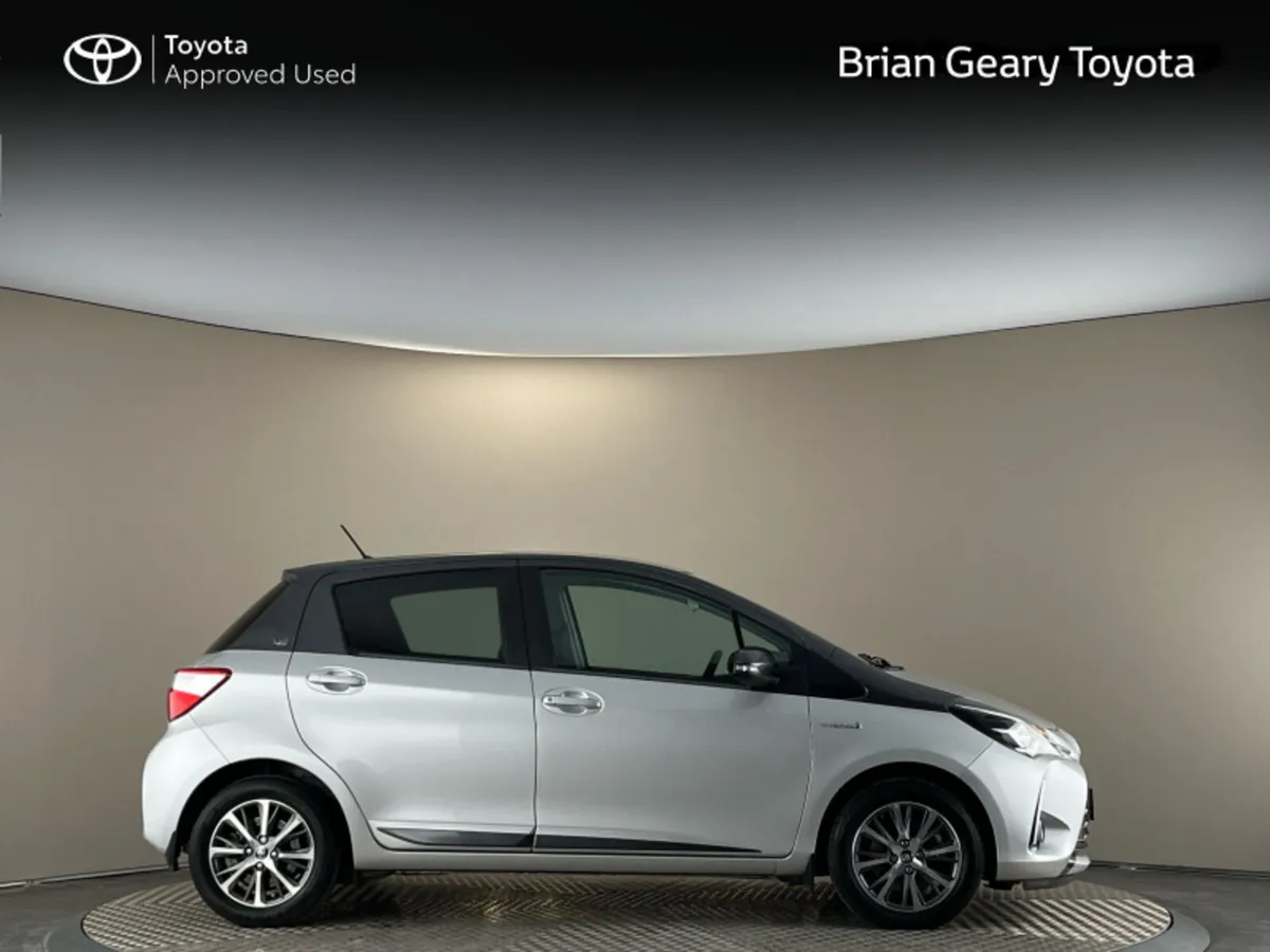 Toyota Yaris HYBRID Y20 - Image 3
