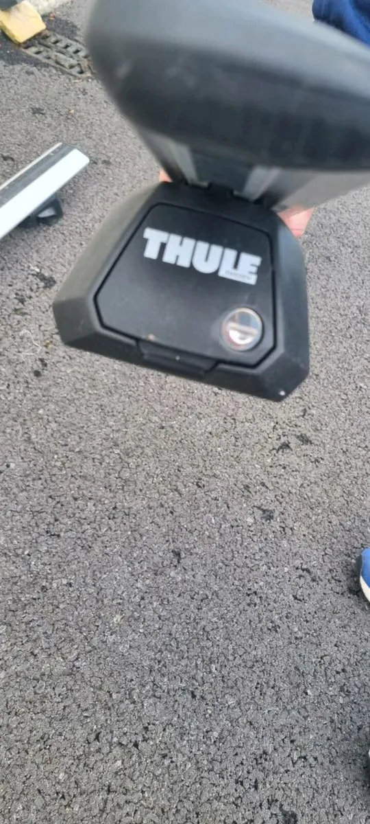 Thule bike rack - Image 2