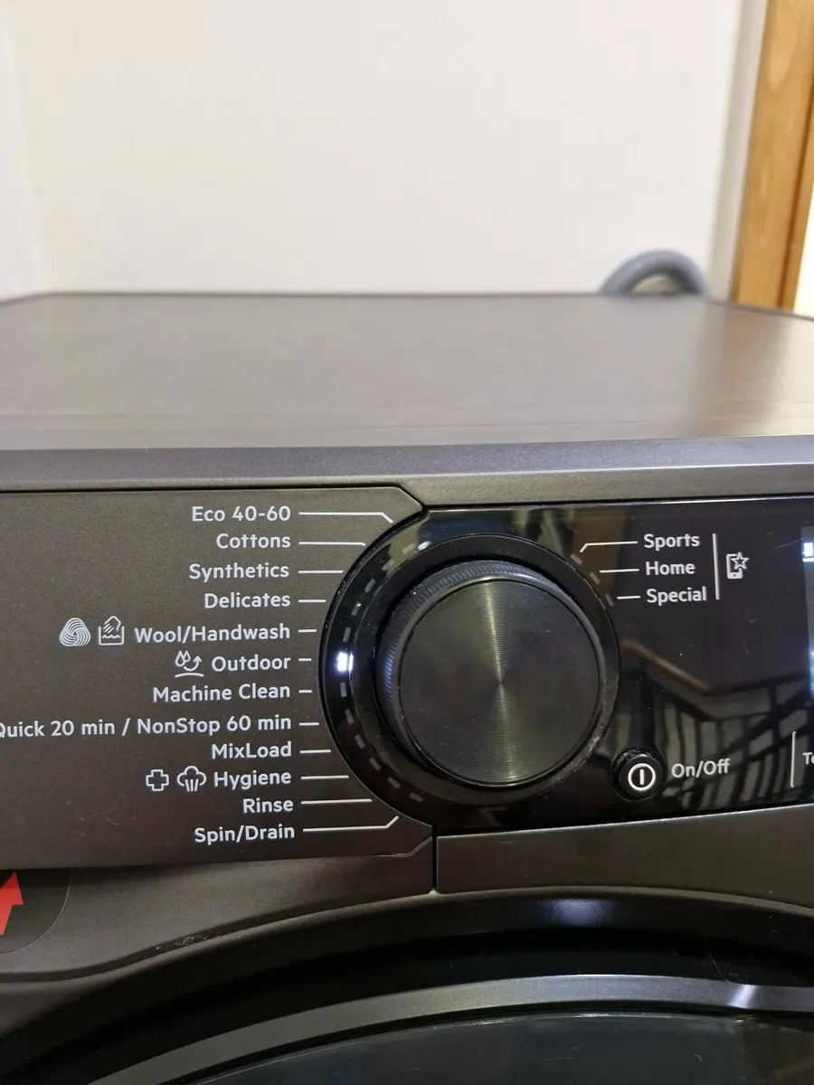 AEG   Washer / Dryer  7000 Series - Image 4
