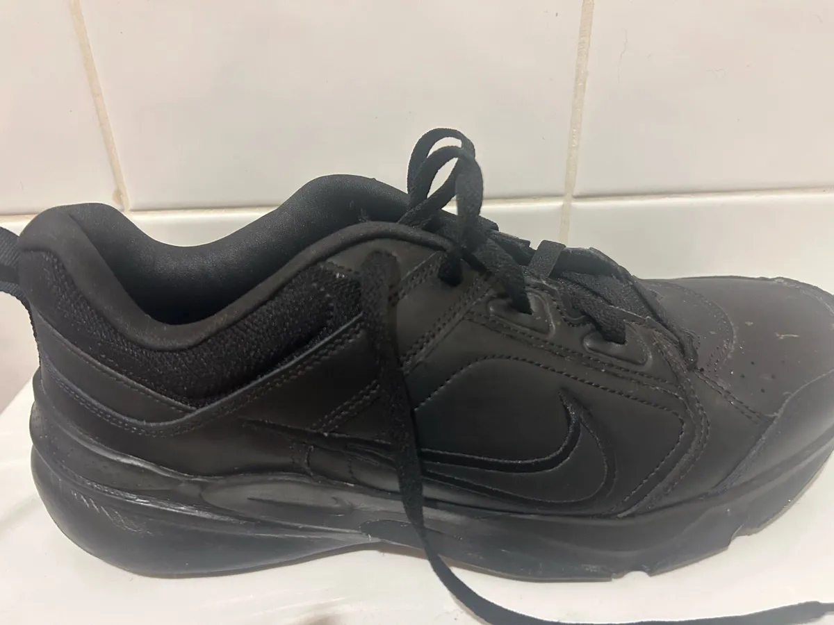 Shoes - Image 2