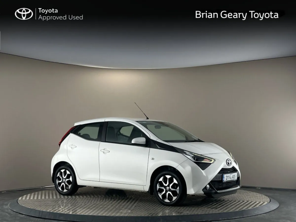 Toyota Aygo 1.0 X-PLAY - Image 1