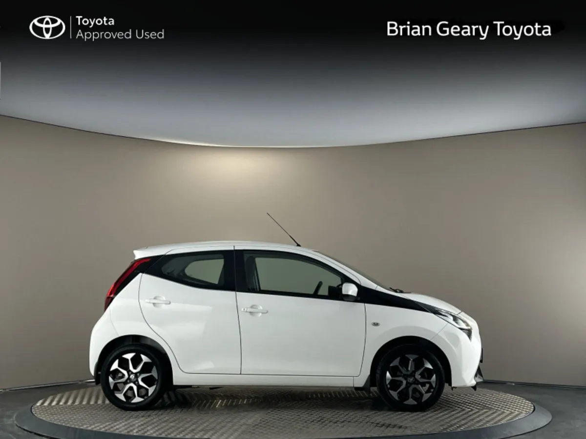 Toyota Aygo 1.0 X-PLAY - Image 3