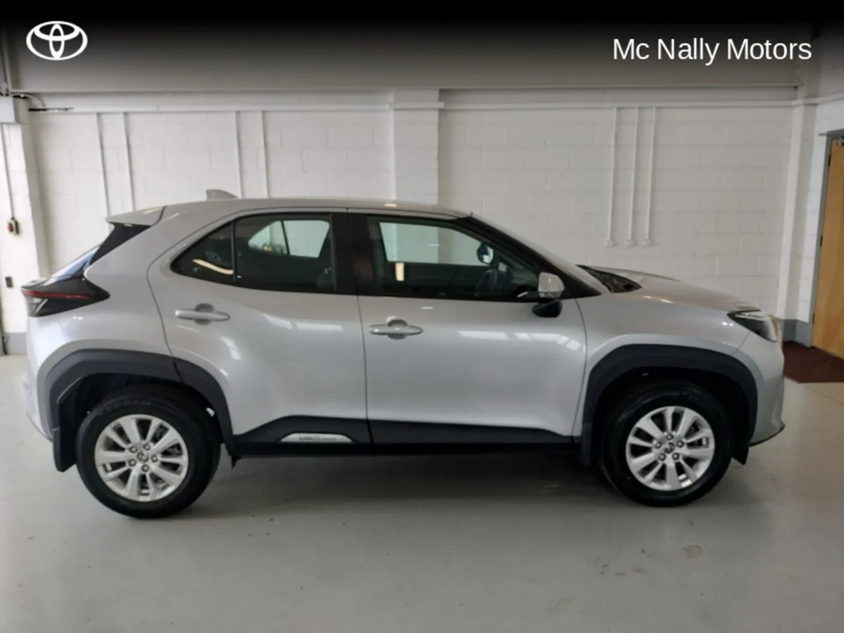 Toyota Yaris Cross HYBRID LUNA - Image 4