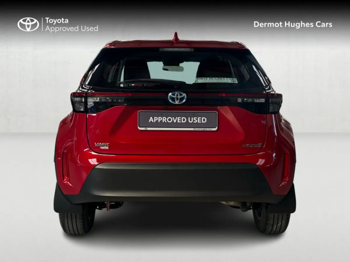 Toyota Yaris Cross CR CROSS LUNA 4DR AUTO - Image 4