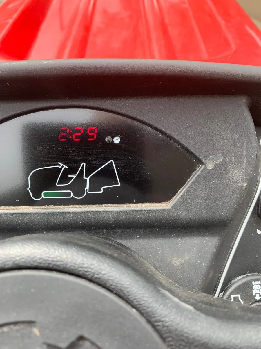 2017 Countax c60 ride on lawnmower - Image 2
