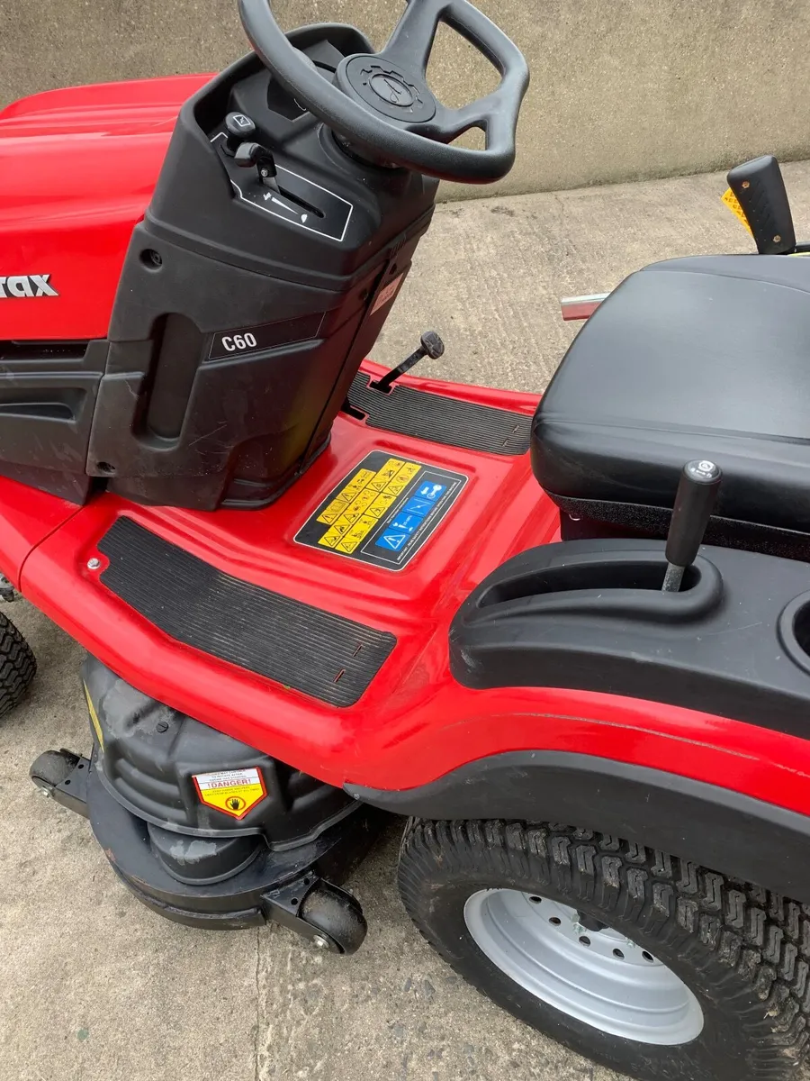 2017 Countax c60 ride on lawnmower - Image 4