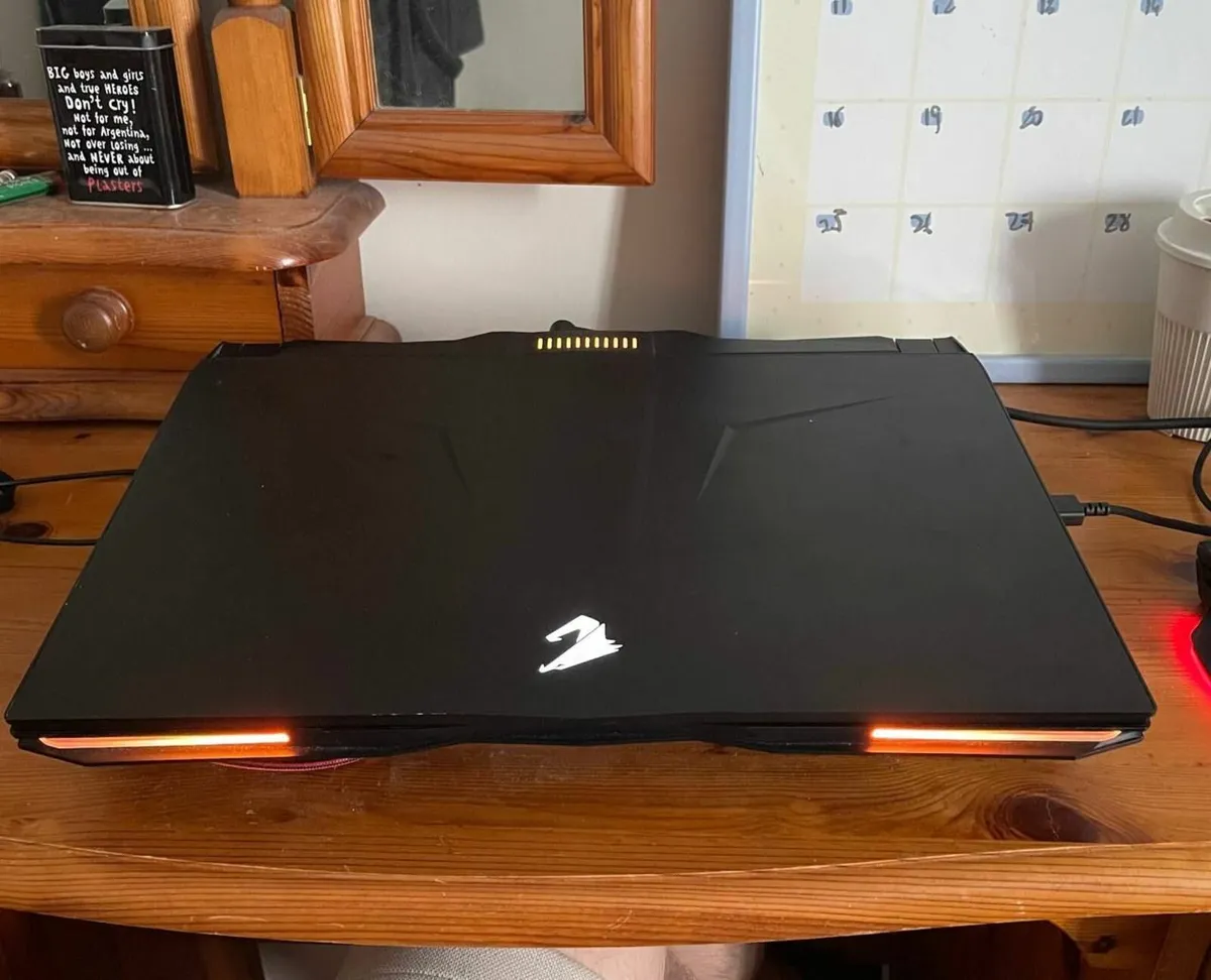 Laptop AORUS 17XB - Image 3