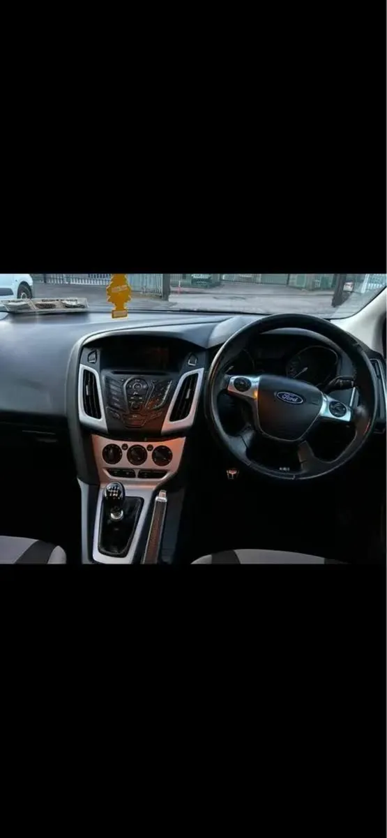 Ford Focus 2012 - Image 4