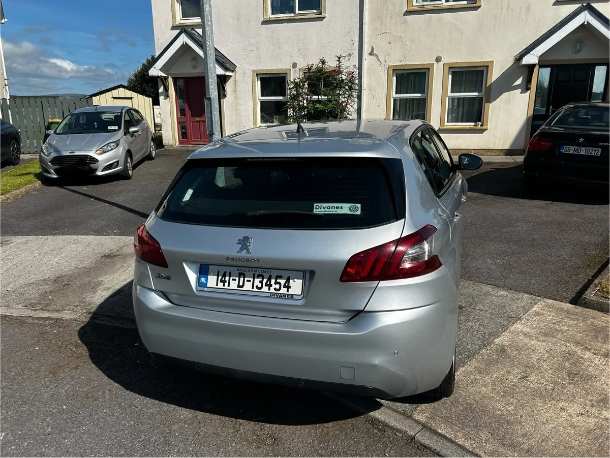 Peugeot 308 2014 - Image 2