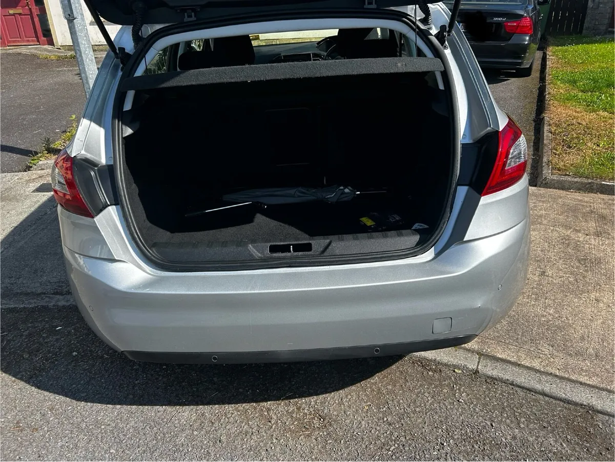Peugeot 308 2014 - Image 4