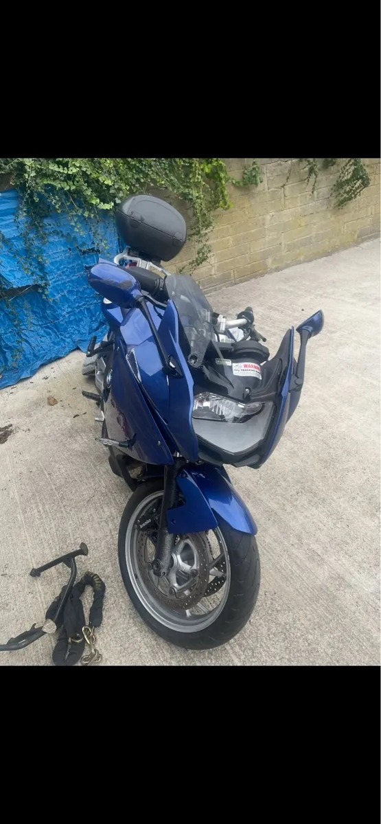 BMW f800gt damaged - Image 2