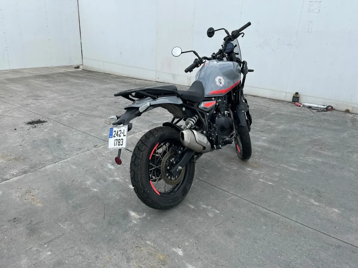 2024 royal enfield himalayan  only 300 km on bike - Image 1