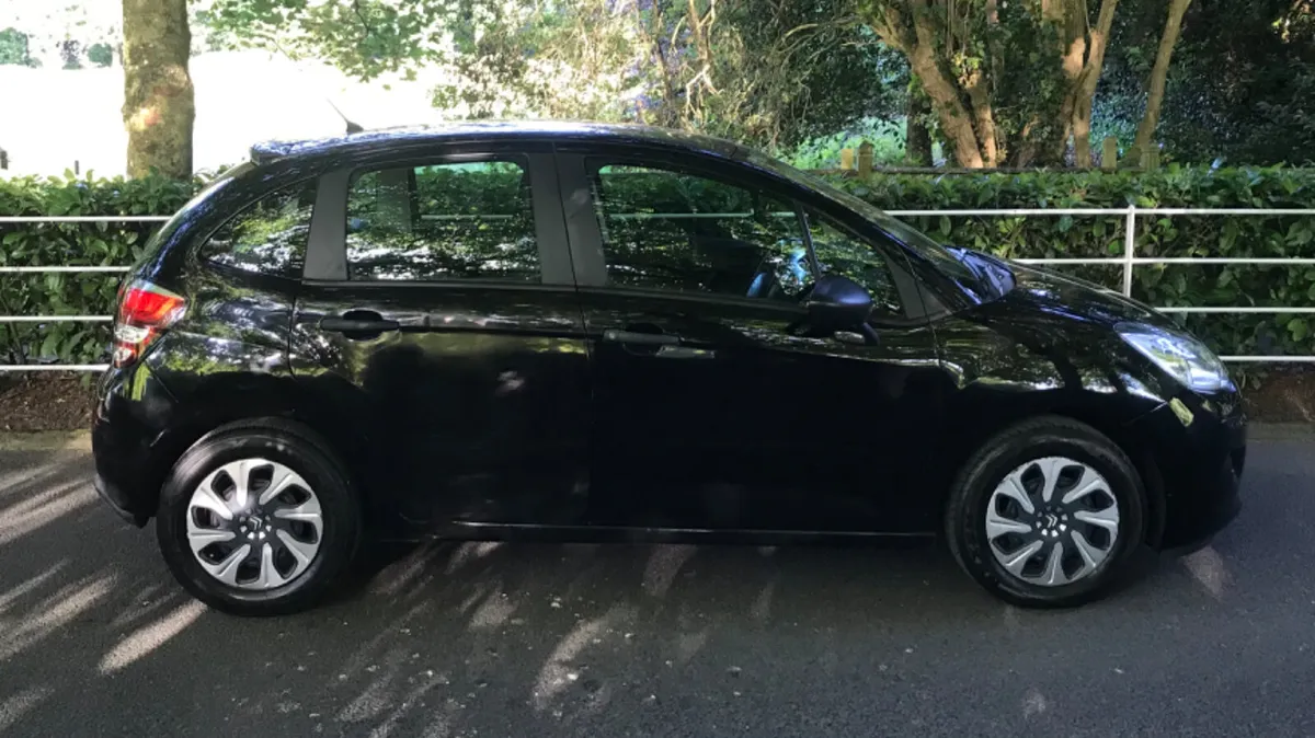 Citroen C3 1.0 VTI (80k kms)DELUXE SPECIAL EDITION - Image 4