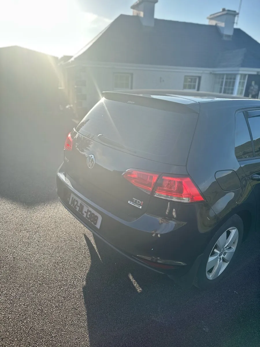 Volkswagen Golf - Image 4