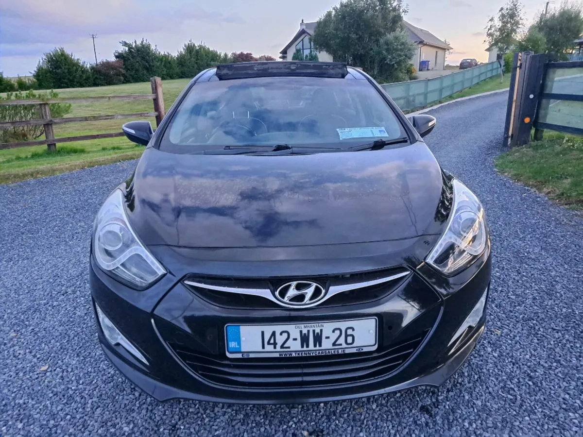 Hyundai i40 Premium, Leather, Pan Roof - Image 2