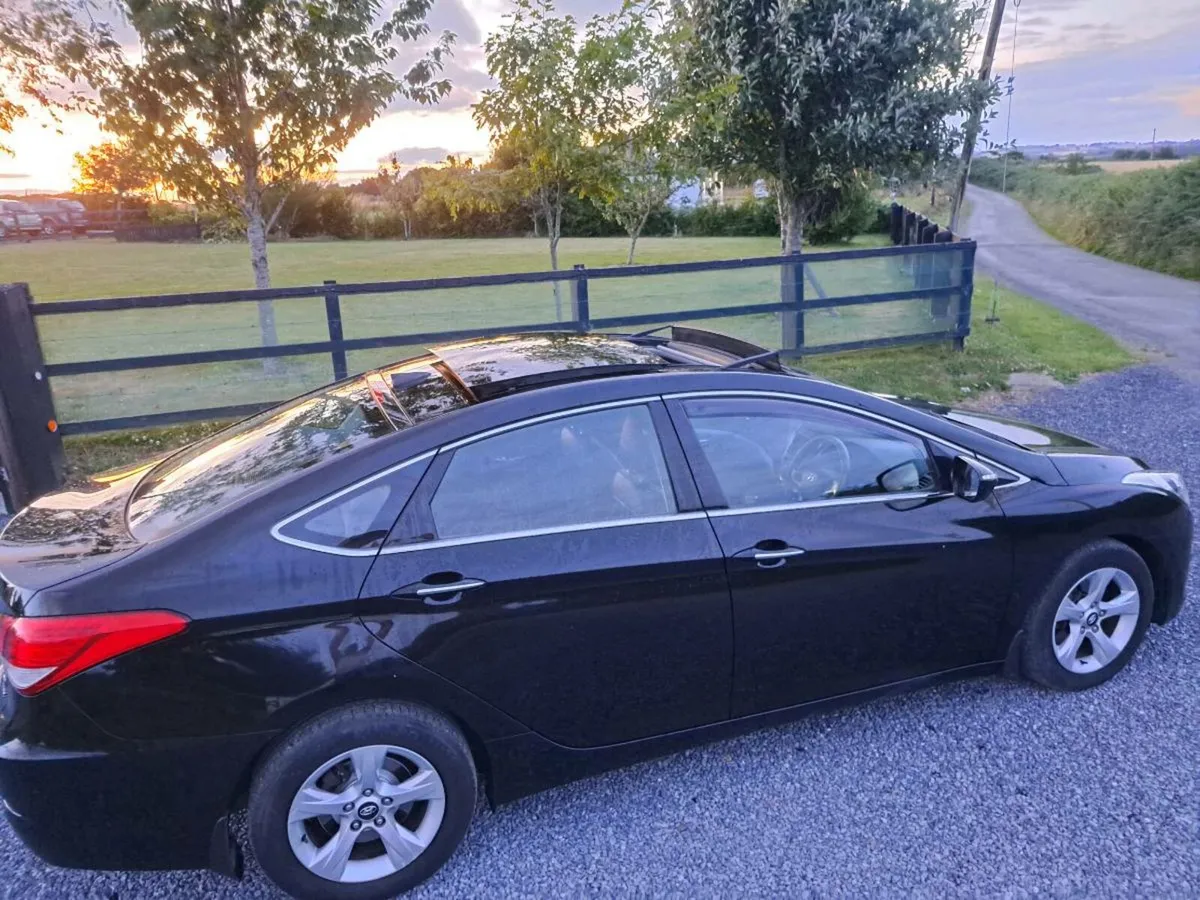 Hyundai i40 Premium, Leather, Pan Roof - Image 3
