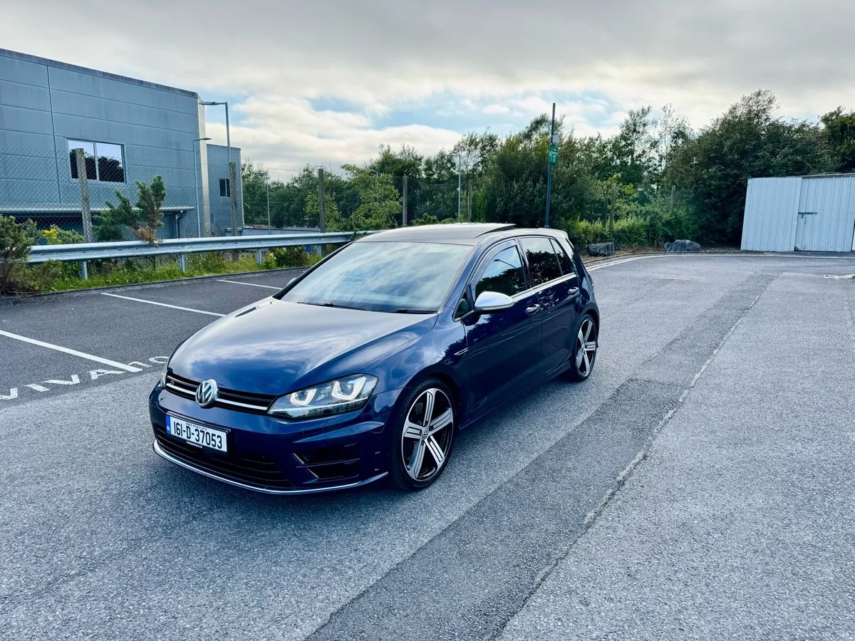 2016 Volswagen Golf R 2.0 TSI  DSG 4Motion - Image 3