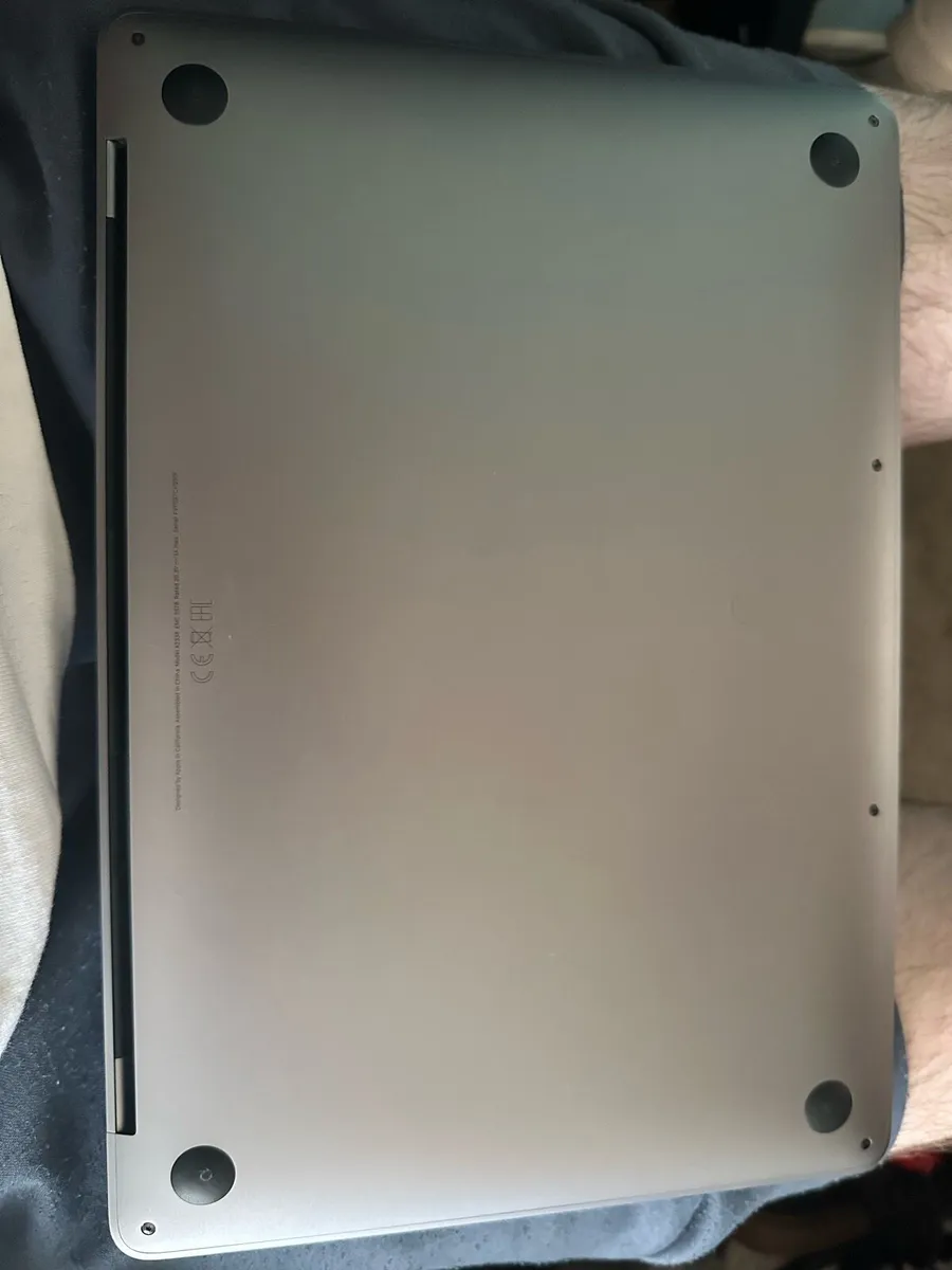 MacBook Pro M1 2020 - Image 3
