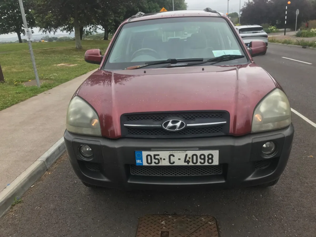 Hyundai Tucson 2.0 2WD 5DR - Image 1