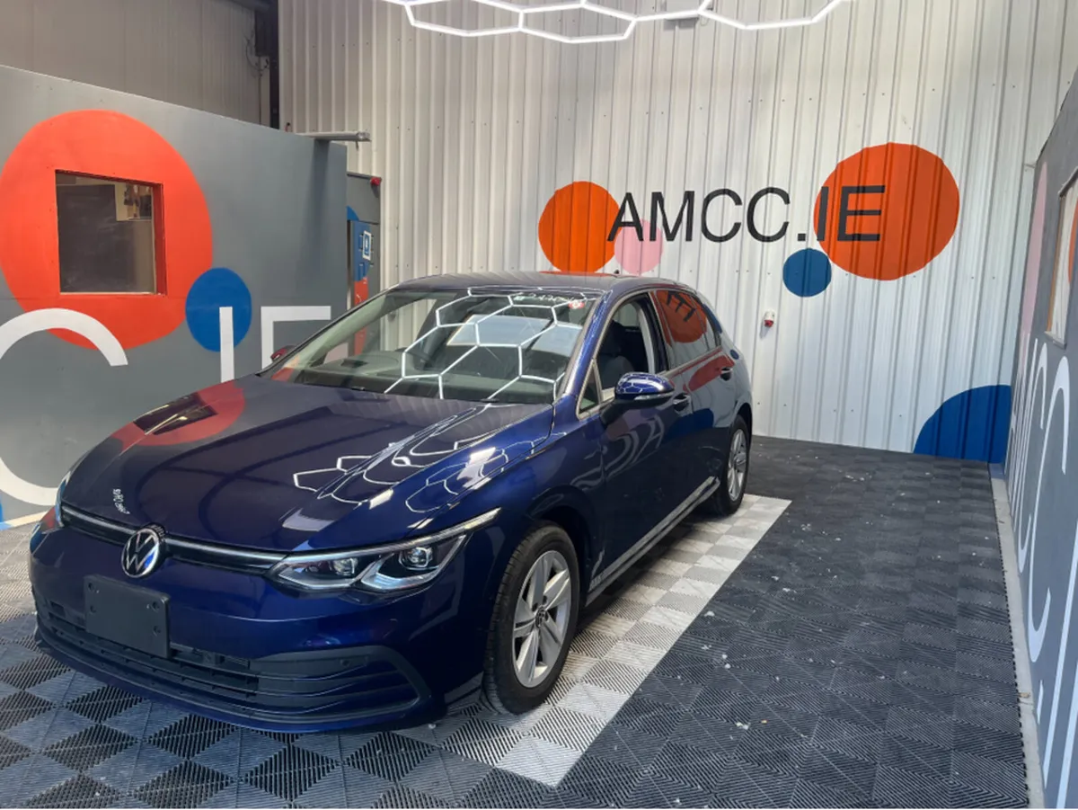 Volkswagen Golf 1.0 ETSI ACTIVE / 8k KMs  / REVERS - Image 3