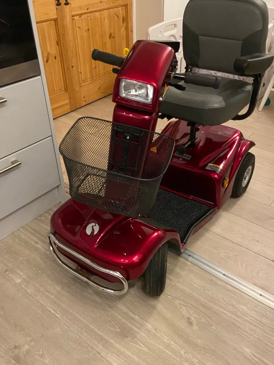 Mobility scooter - Image 1