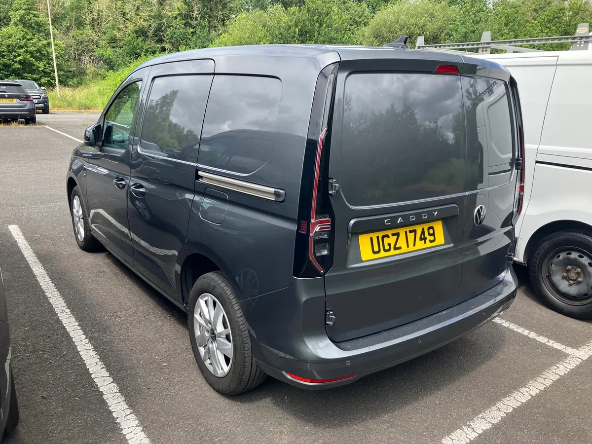 Volkswagen Caddy 2.0 TDI 102PS Commerce Pro 2021 - Image 3