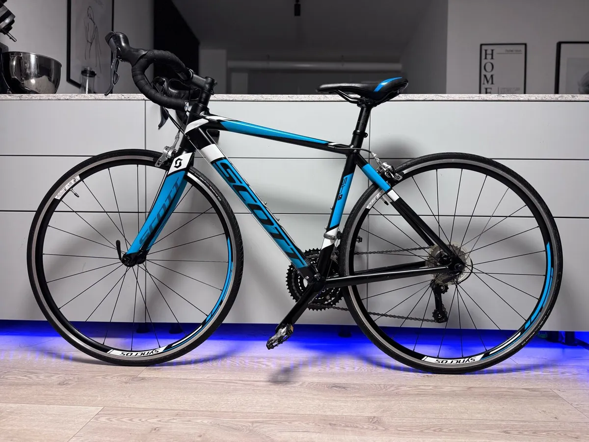 SCOTT Speedster Road Bike - Image 2