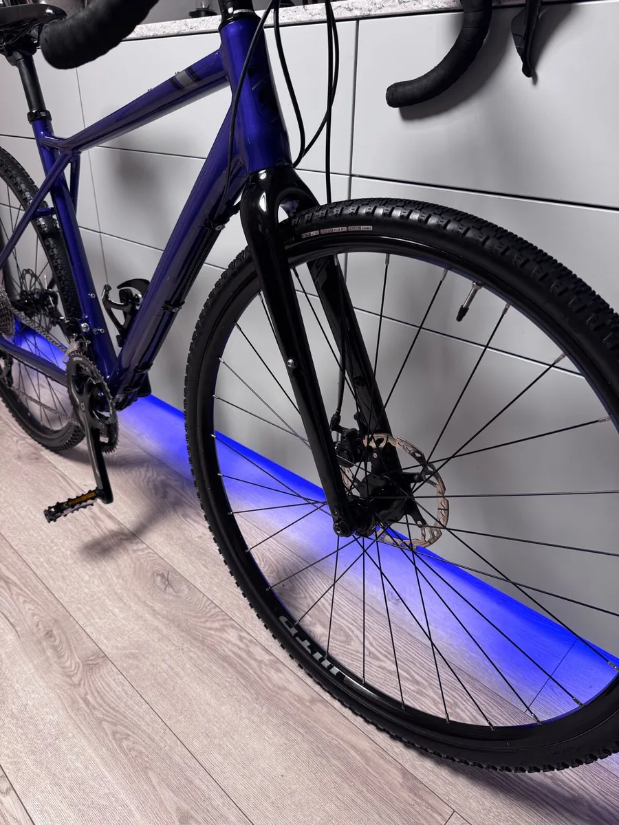 GT Grade Gravel Bike Shimano 105 - Image 4