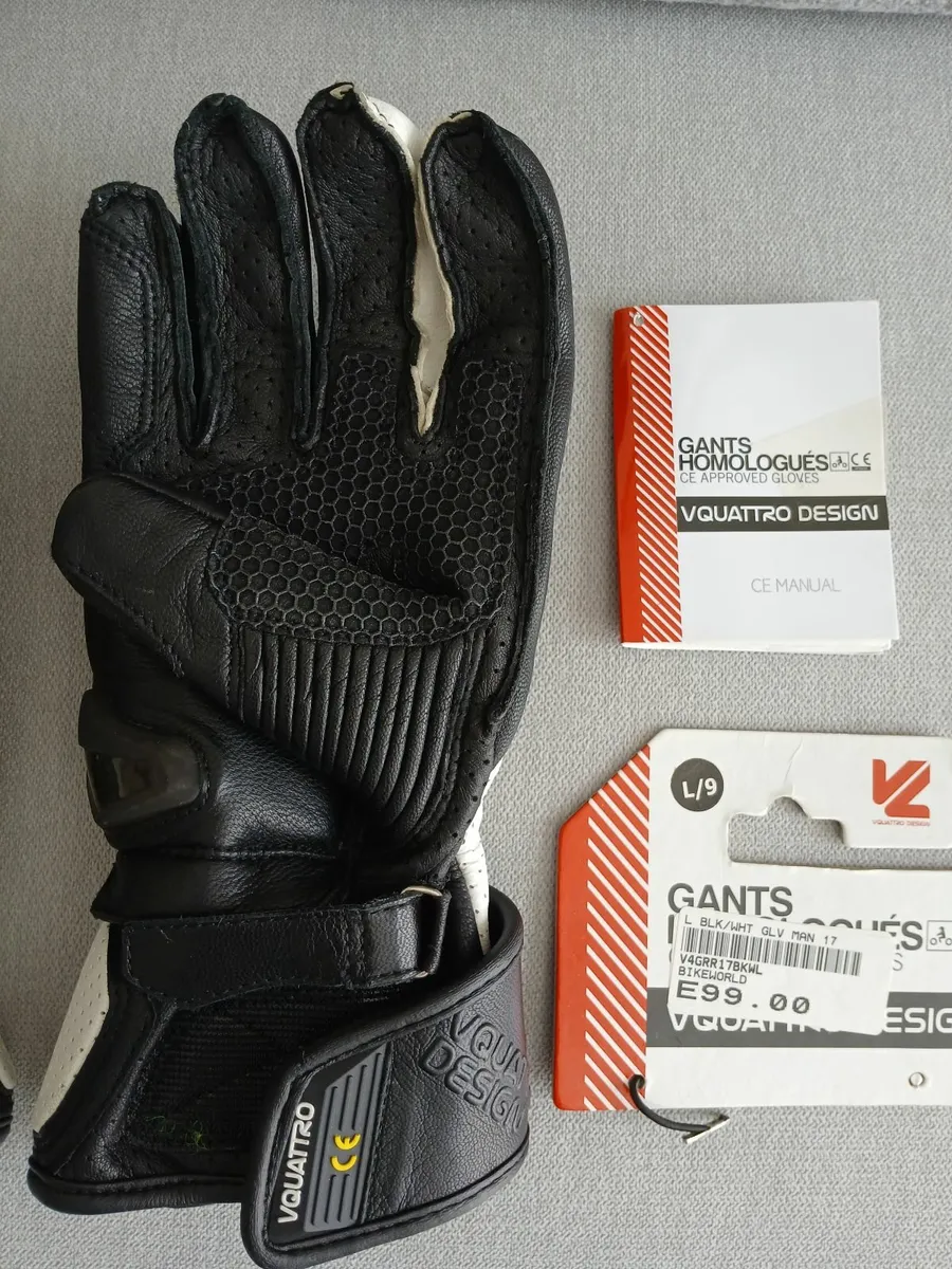 Vquattro Design V4G-RL 17 Motorbike Gloves - Image 3