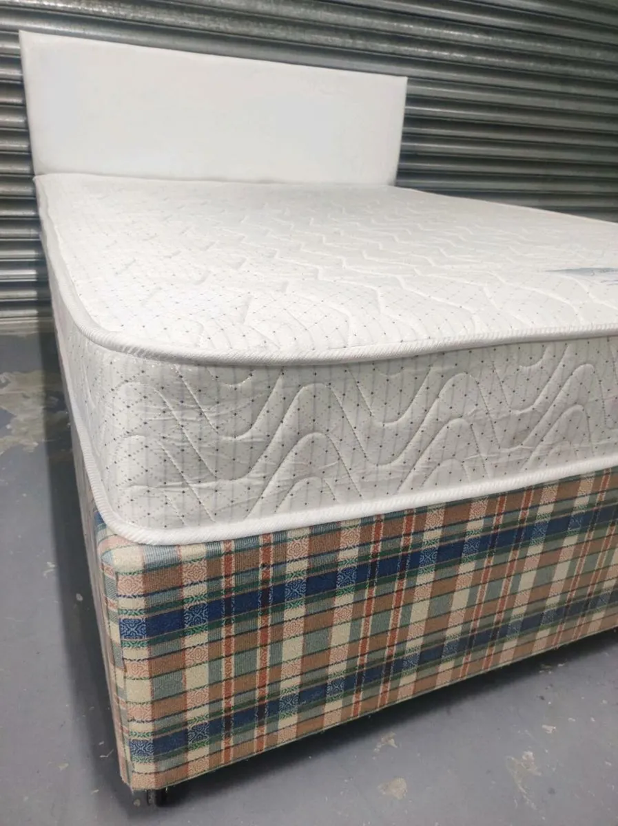 4ft6 double bed complete *delivery - Image 4