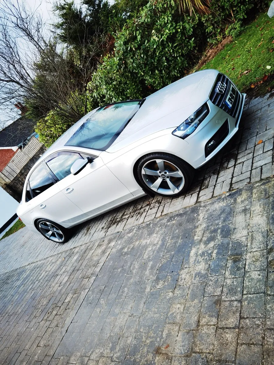 Audi A4 2.0 TDI Technik - Image 2