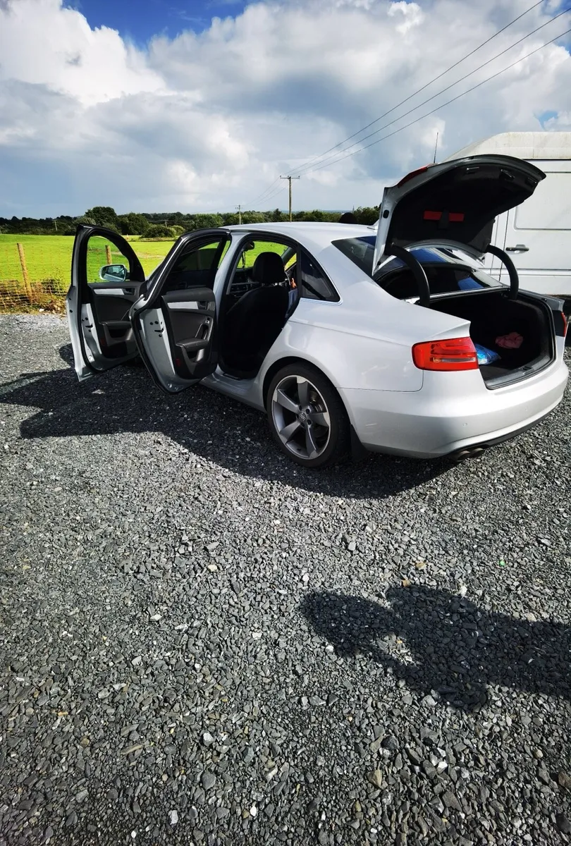 Audi A4 2.0 TDI Technik - Image 4