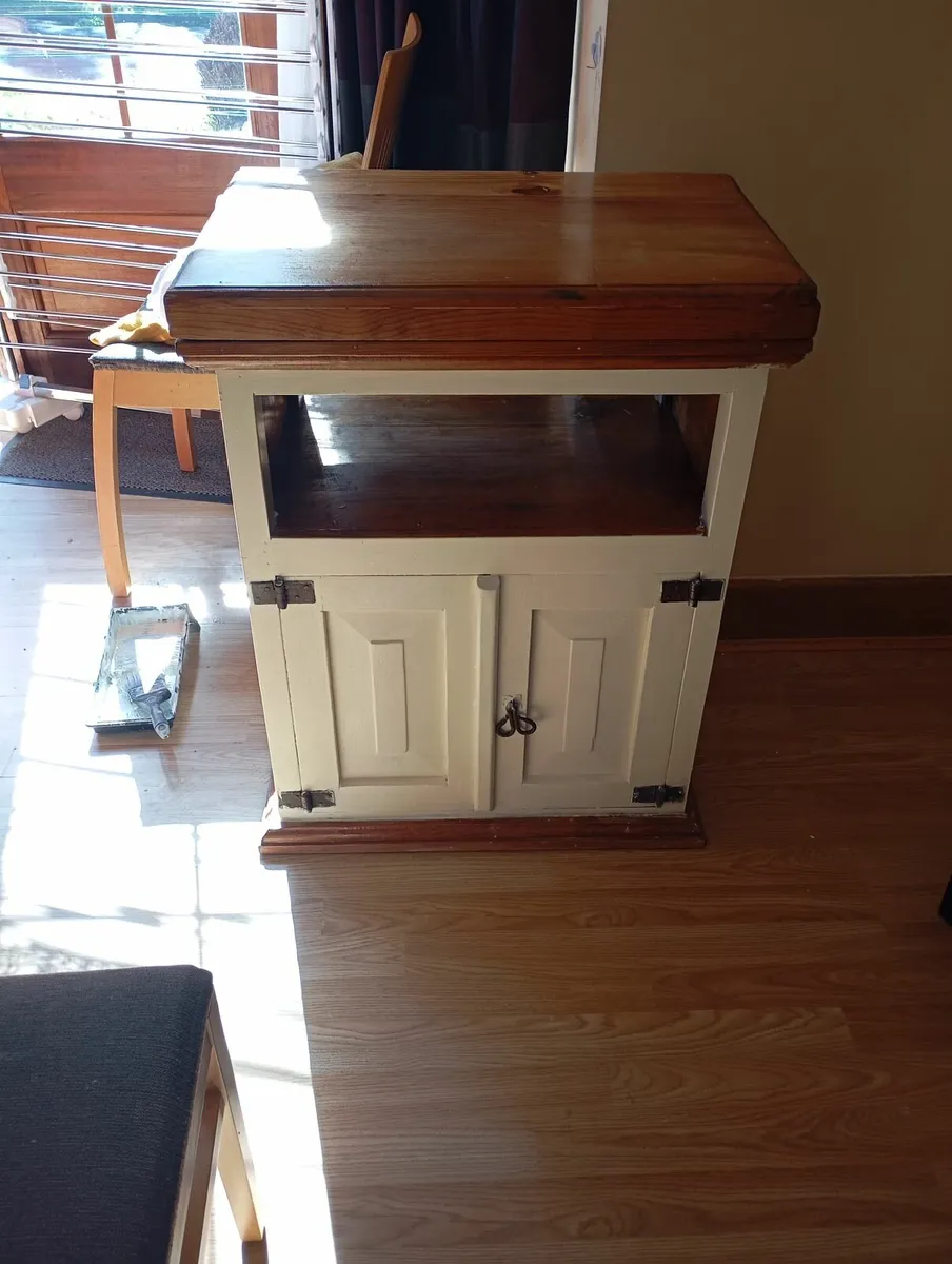 Tv unit - Image 1