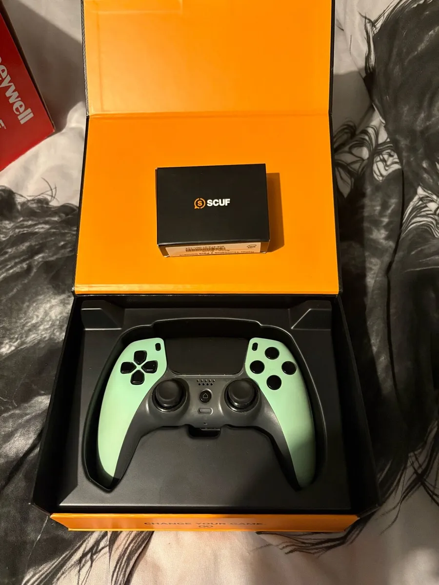 Scuf reflex pro gaming controller