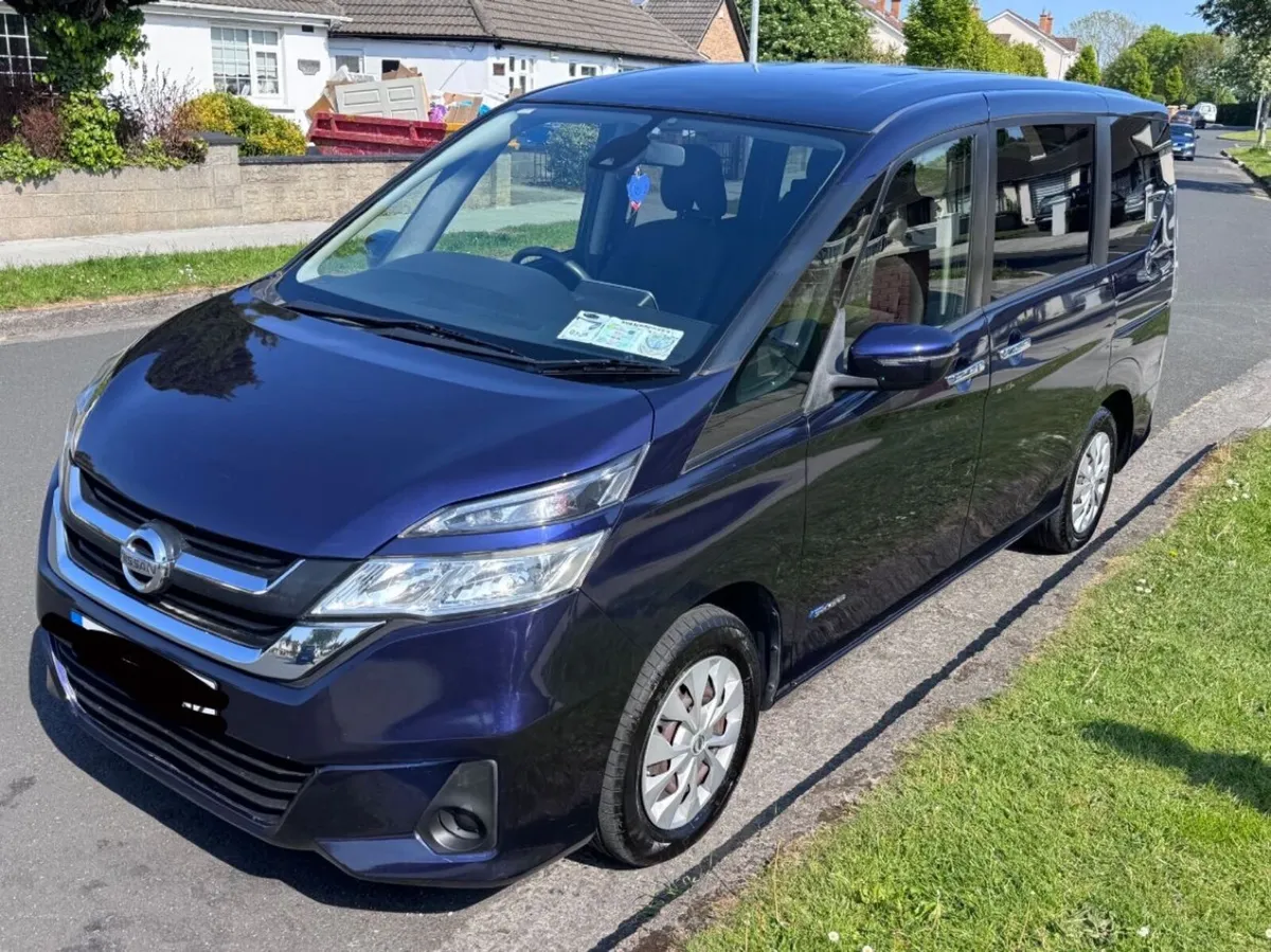 Nissan Serena - Image 3
