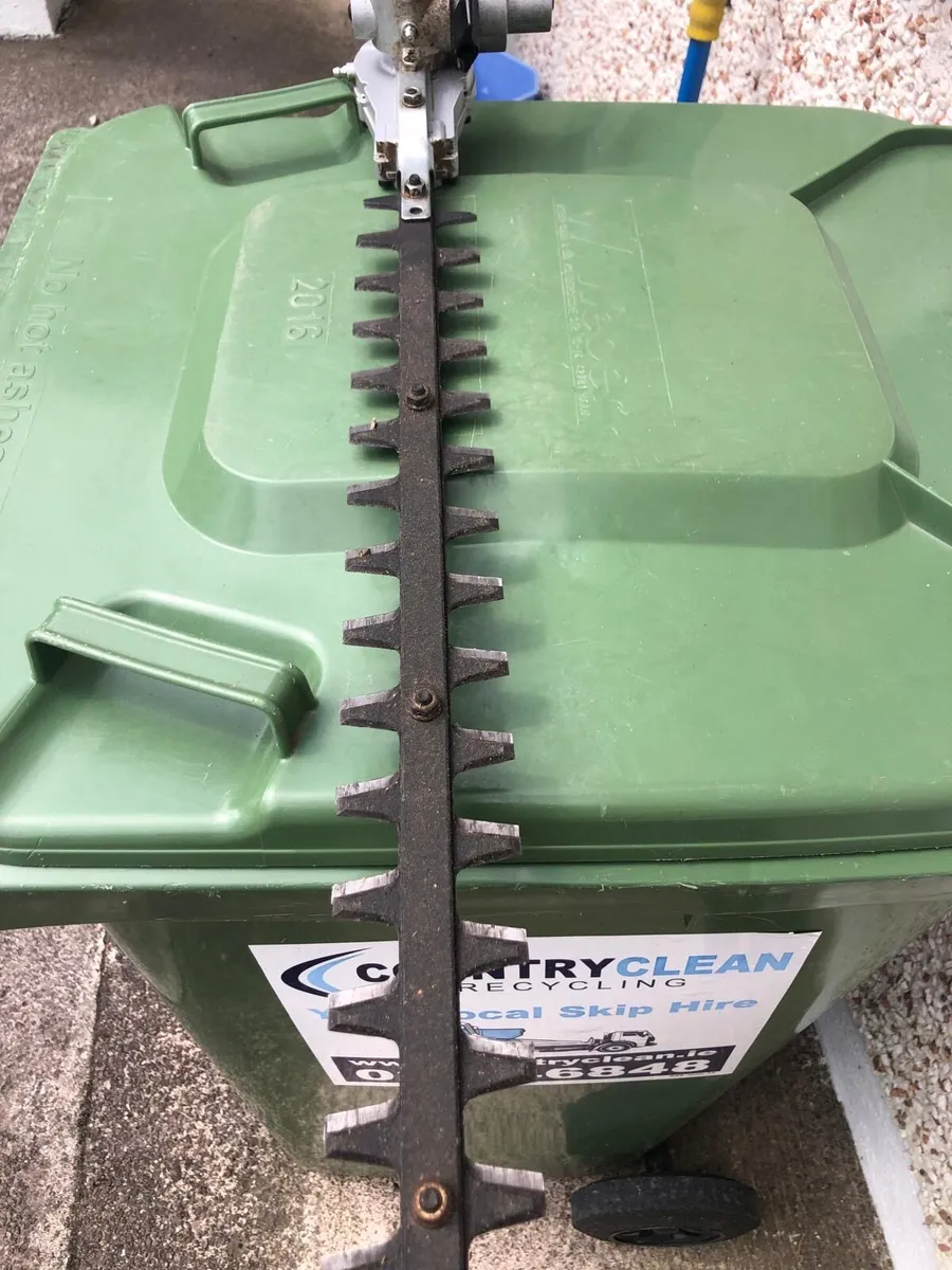 Hedge trimmer - Image 2