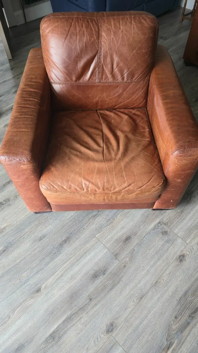 Leather Suite - Image 4