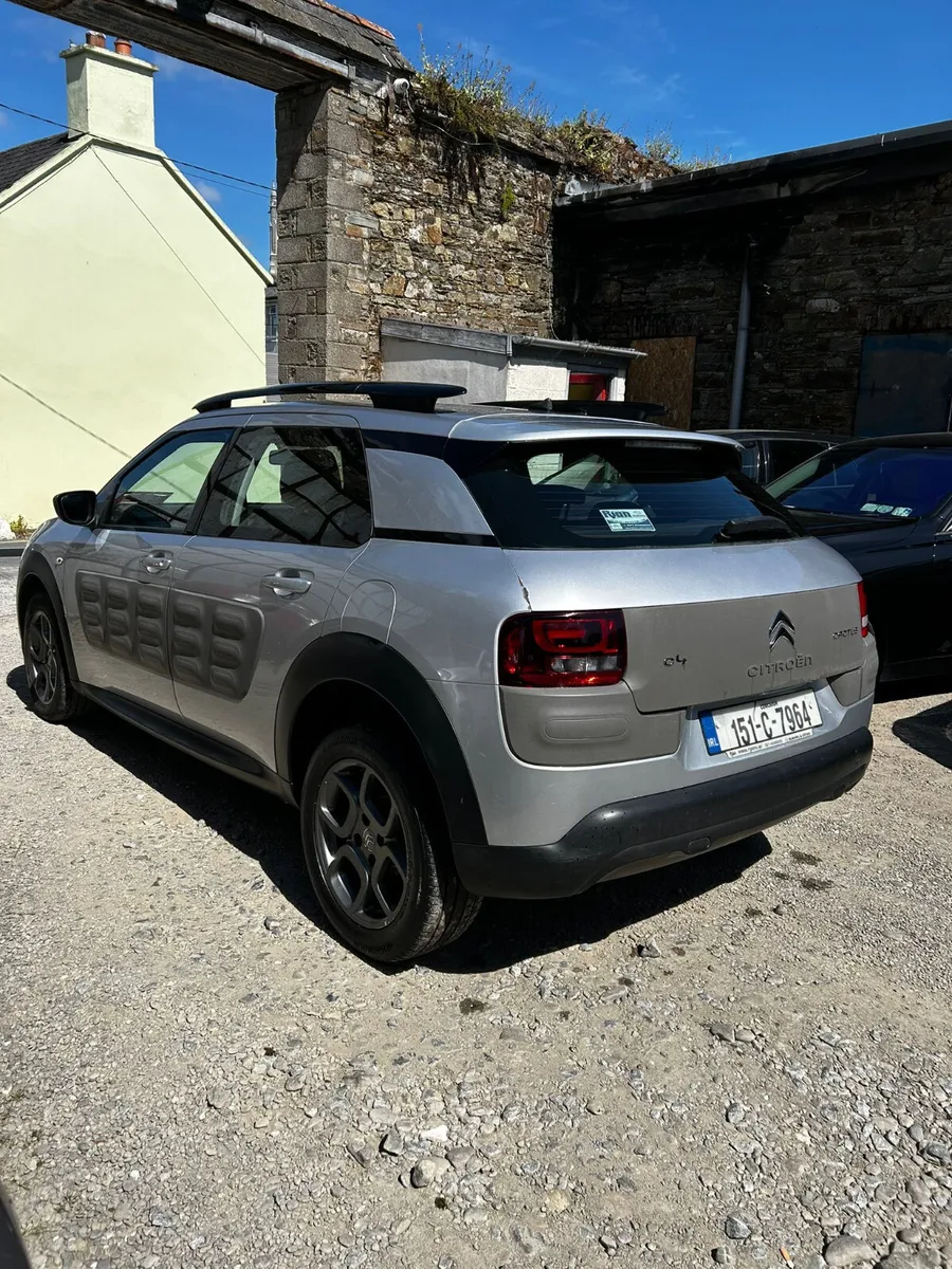 151 CITROEN C4 CACTUS1.6D FRESH NCT - Image 4