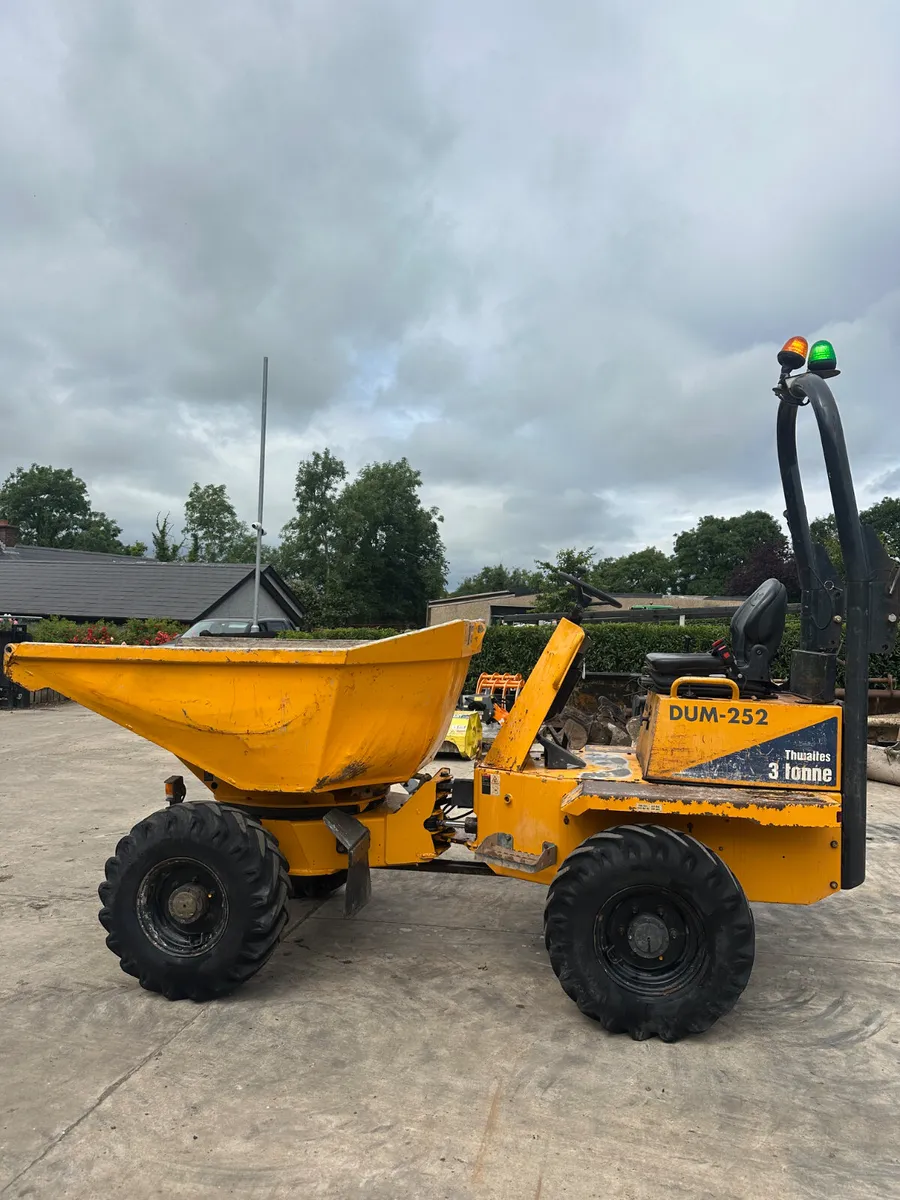 2019 THWAITES 3 Ton Swivel Dumper **HYDROSTATIC** - Image 2