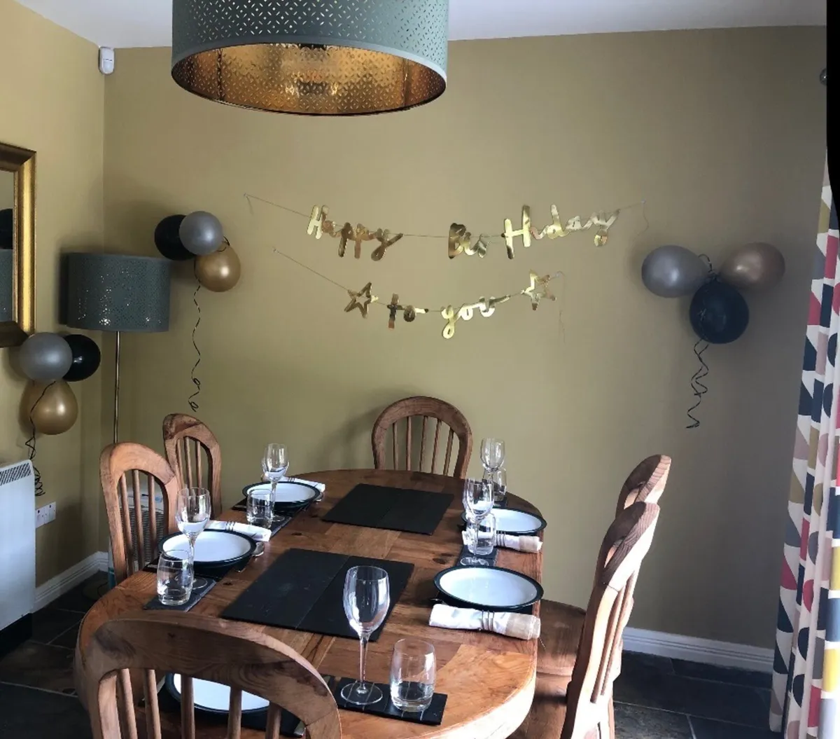 Kitchen table and chairs - Image 3