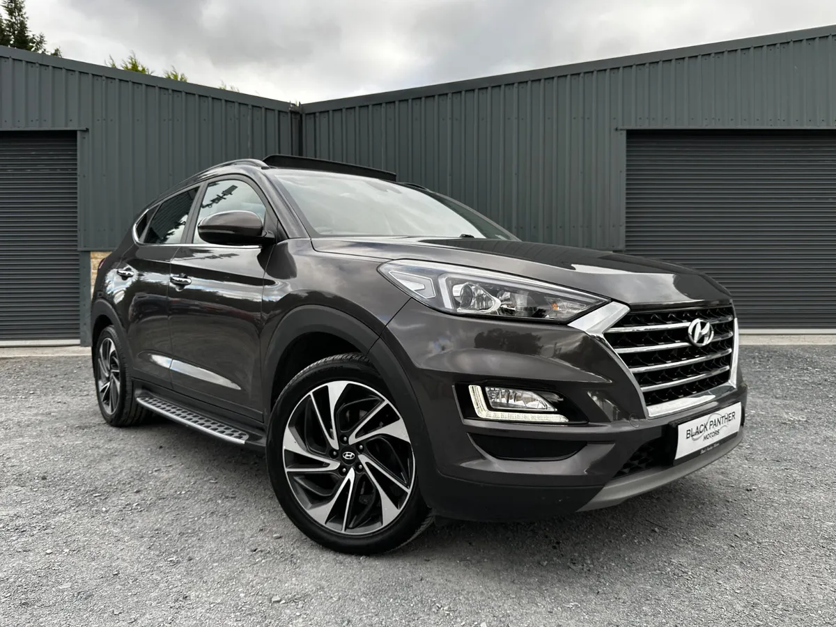 Hyundai Tucson 202’ PREMIUM LOW MILEAGE/SUNROOF - Image 1