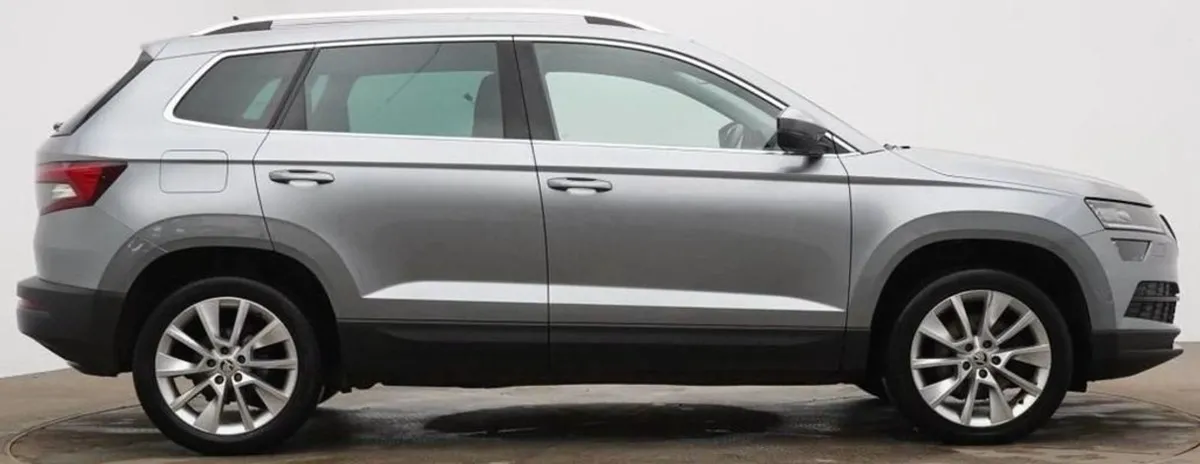 Skoda Karoq 2.0 TDI SE L SUV 5dr Diesel Manual - Image 3