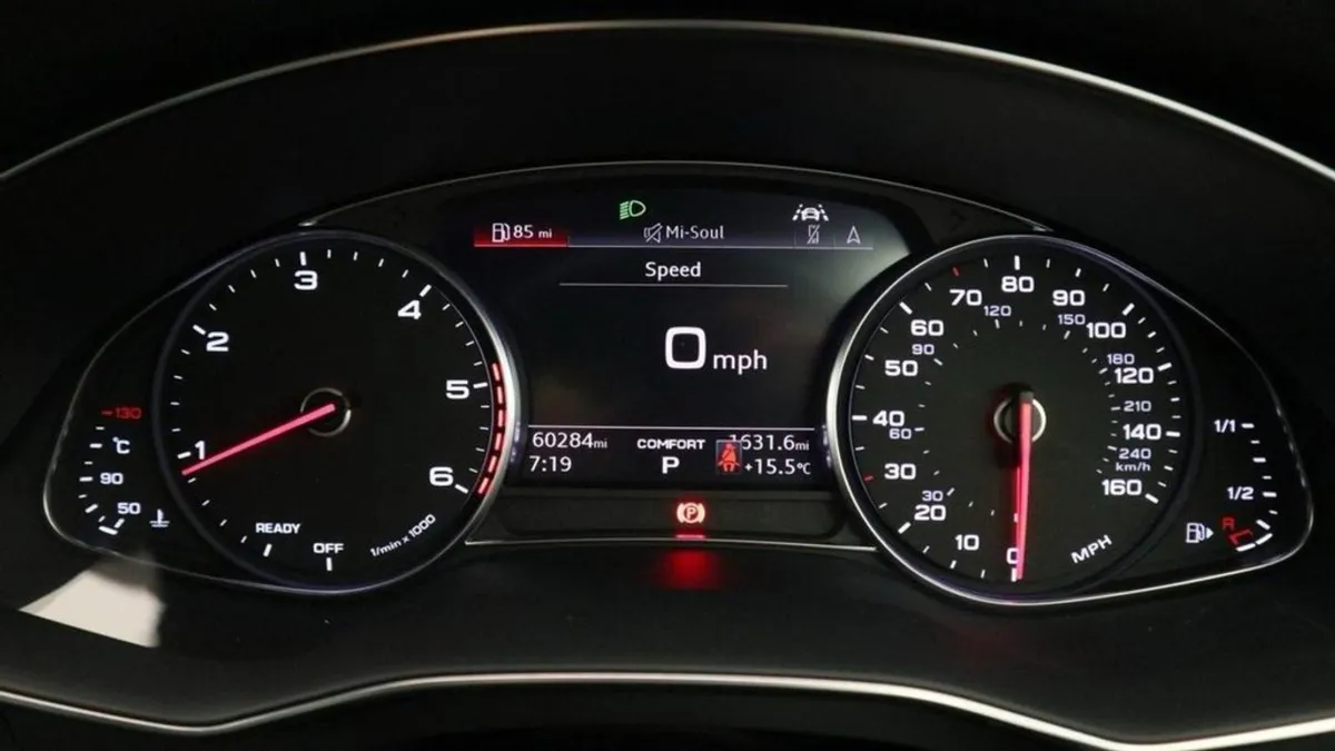 Audi A6 2.0 TDI 40 S Line Saloon 4dr Diesel S Tro - Image 4