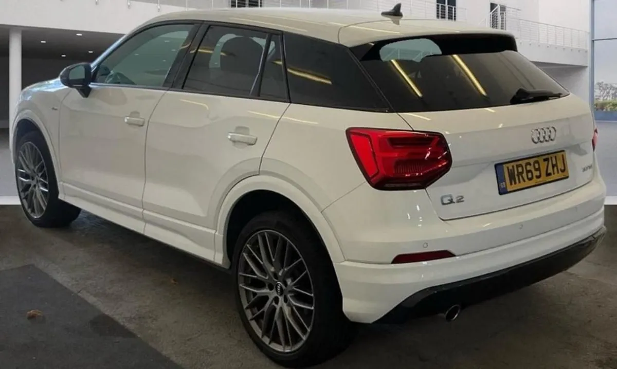 Audi Q2 1.6 TDI 30 Black Edition SUV 5dr Diesel M - Image 4